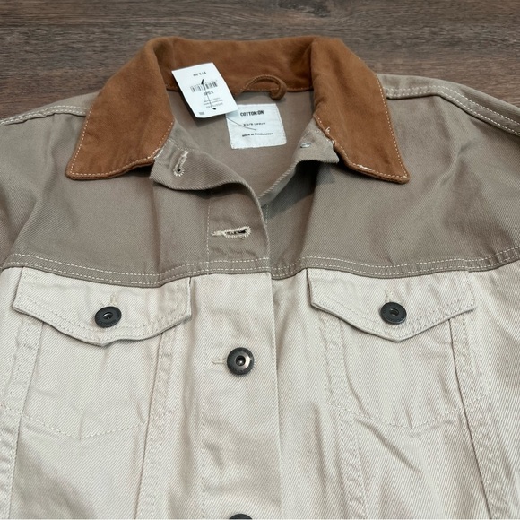 NWT Cotton On Cream and Brown Oversized Lightweight Jean Jacket XS/SMALL - Picture 3 of 9